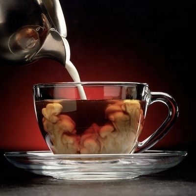 Cappuccino Schaumcreme mit 2-4% Protein bei hohen Standards