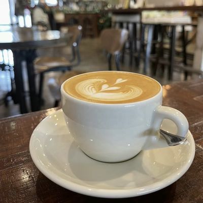 Cappuccino Schaumcreme mit 2-4% Protein bei hohen Standards